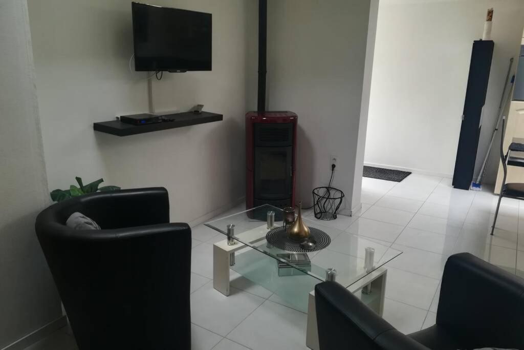 Appartement Neuf A Boussu - Pres De La France - Sejour Detente Bagian luar foto